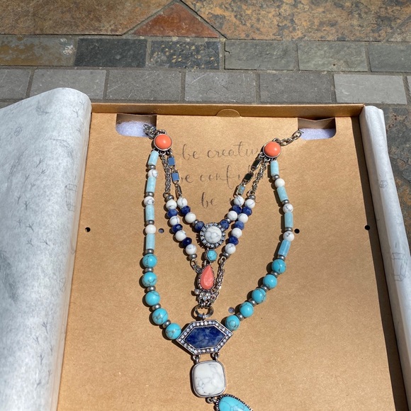 Chloe+Isabel Turkish Delight Necklace & Earrings Set - Picture 4 of 7